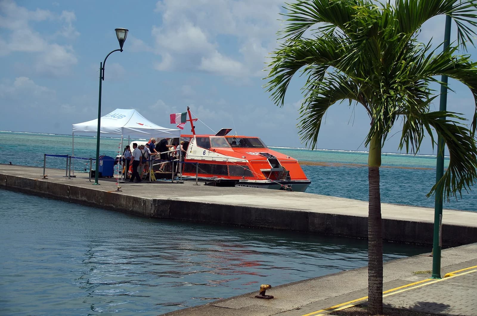 Moorea — Opunohu Bay